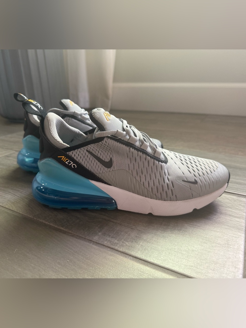 Nike Air Max 270
